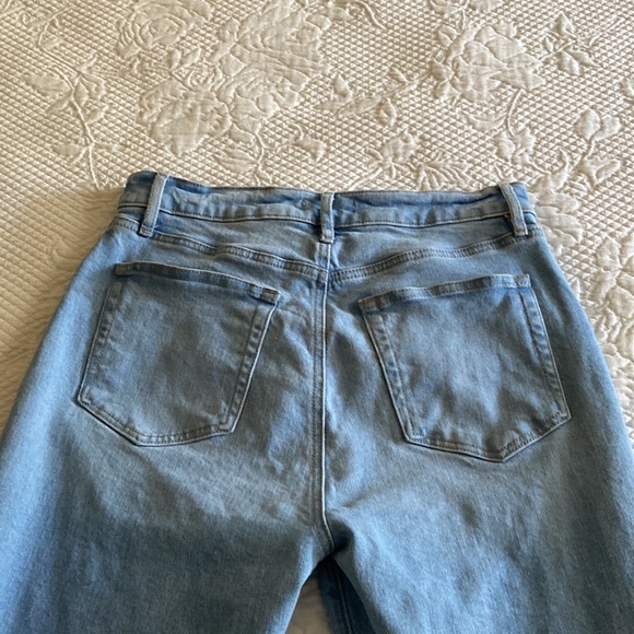 Loft Let Down Hem High Rise Kick Crop Jeans - Picture 8 of 10